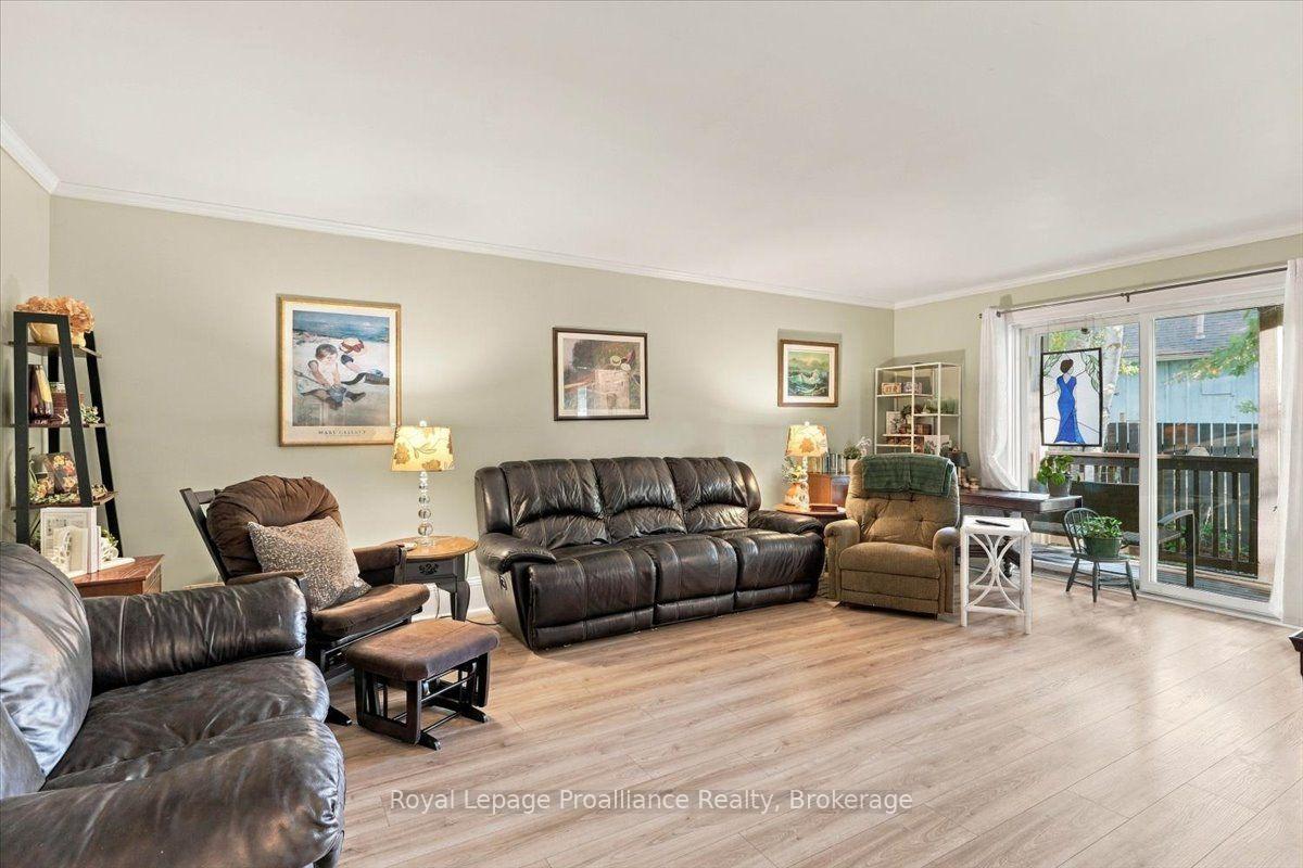 Photo 9 of 33 Lesley Drive, Belleville, Belleville Ward — HOMEH