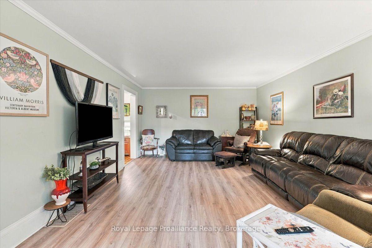 Photo 10 of 33 Lesley Drive, Belleville, Belleville Ward — HOMEH