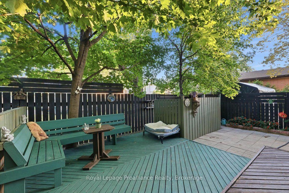 Photo 34 of 33 Lesley Drive, Belleville, Belleville Ward — HOMEH