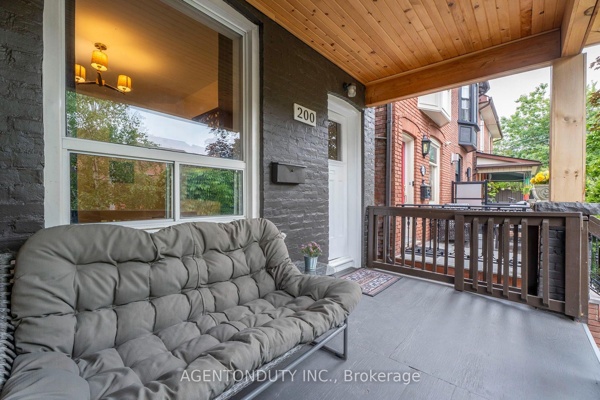 Photo 4 of 200 St Helen's Avenue, Toronto, Dufferin Grove — HOMEH