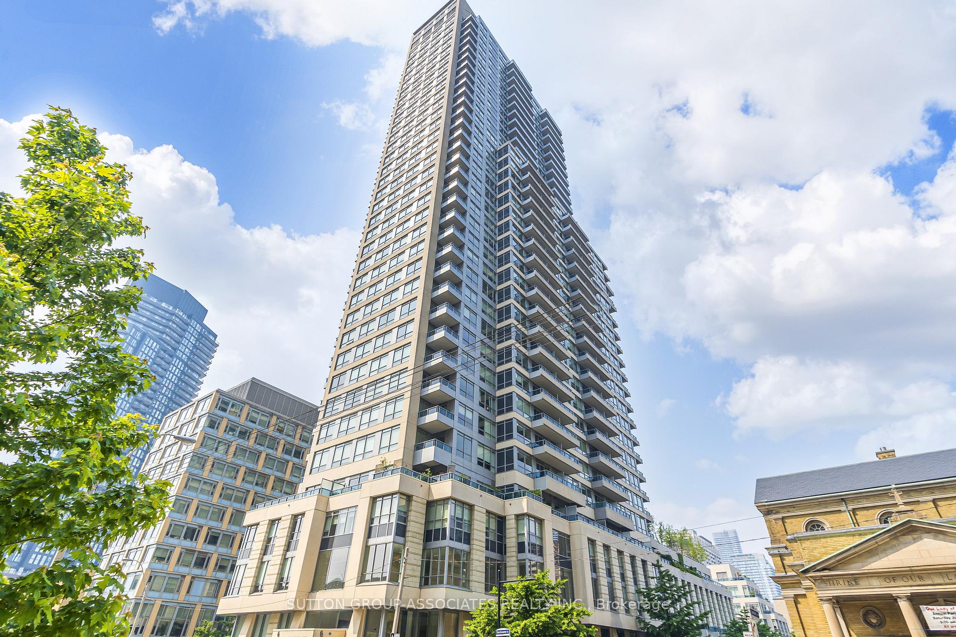 Photo of Unit 703, 500 Sherbourne Street