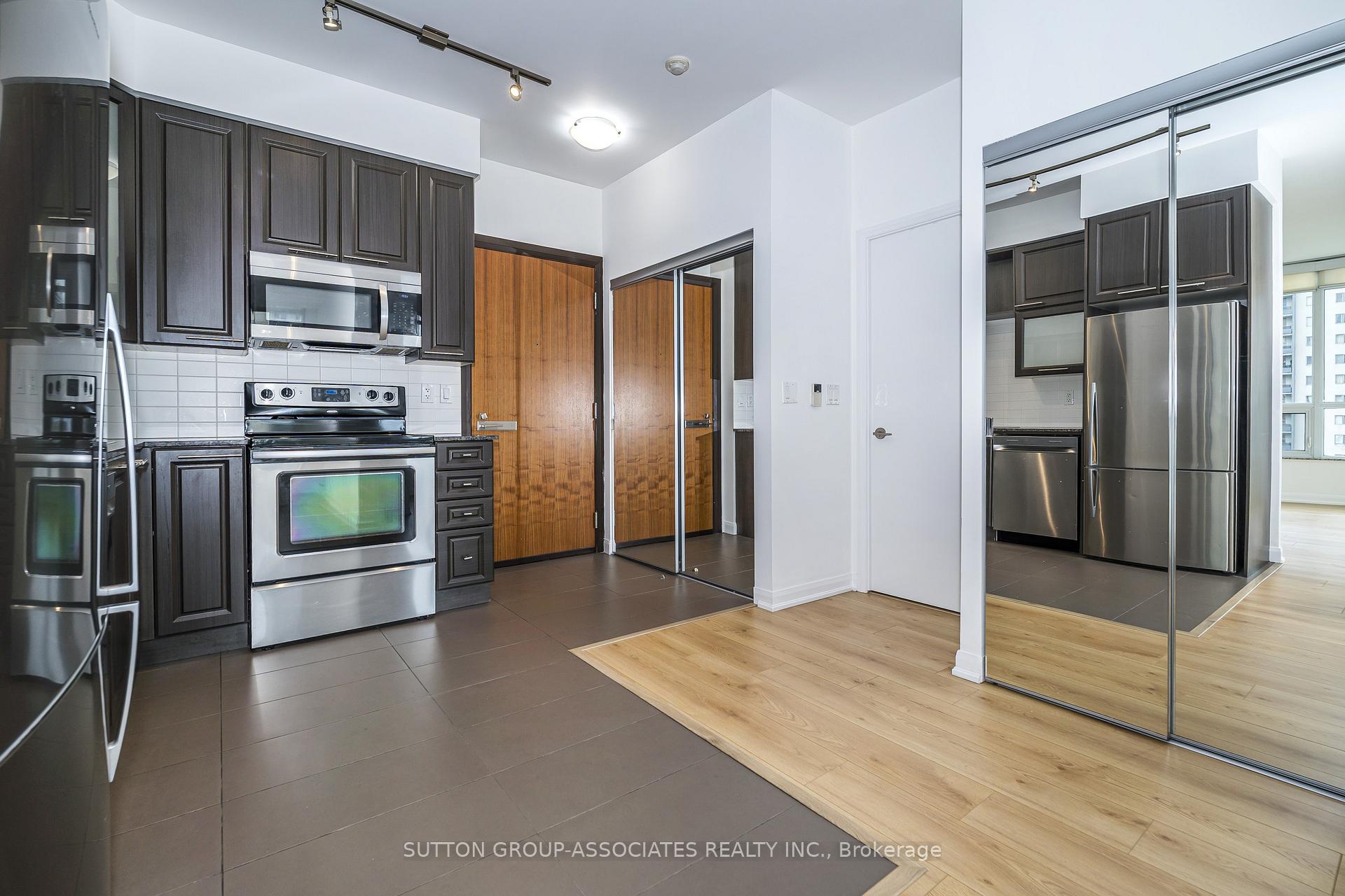 Photo 7 of Unit 703, 500 Sherbourne Street, Toronto, North St. James Town — HOMEH