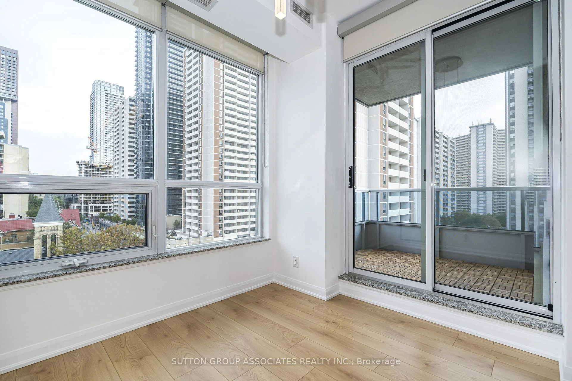 Photo 15 of Unit 703, 500 Sherbourne Street, Toronto, North St. James Town — HOMEH