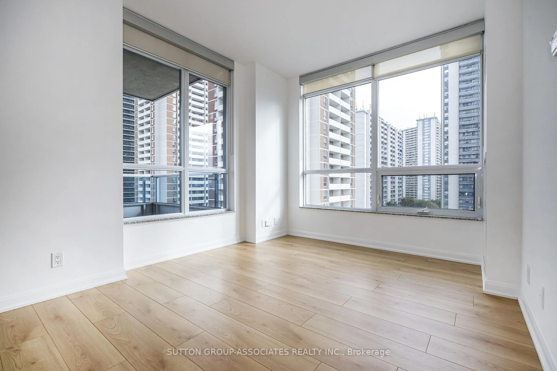 Photo 27 of Unit 703, 500 Sherbourne Street, Toronto, North St. James Town — HOMEH