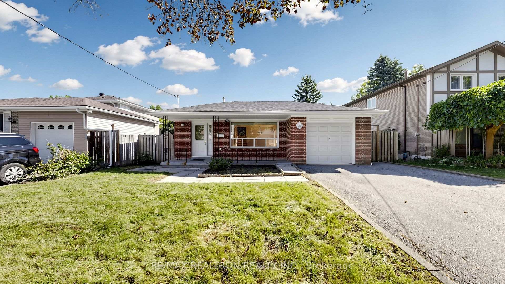 Front of 23 Lesgay Crescent