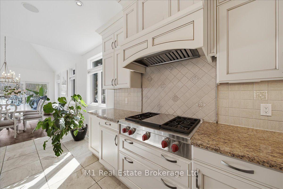 Photo 12 of 11 Breakwater Court, Gravenhurst, Muskoka (S) — HOMEH