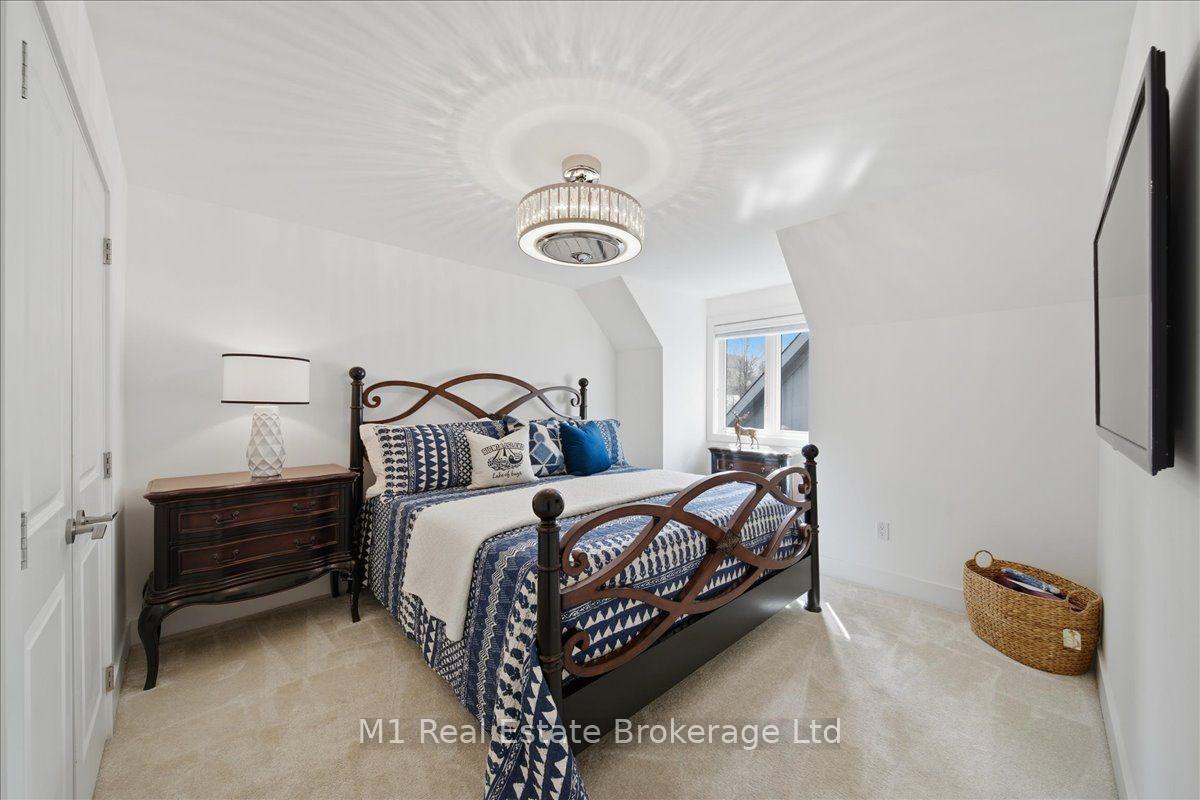 Photo 25 of 11 Breakwater Court, Gravenhurst, Muskoka (S) — HOMEH