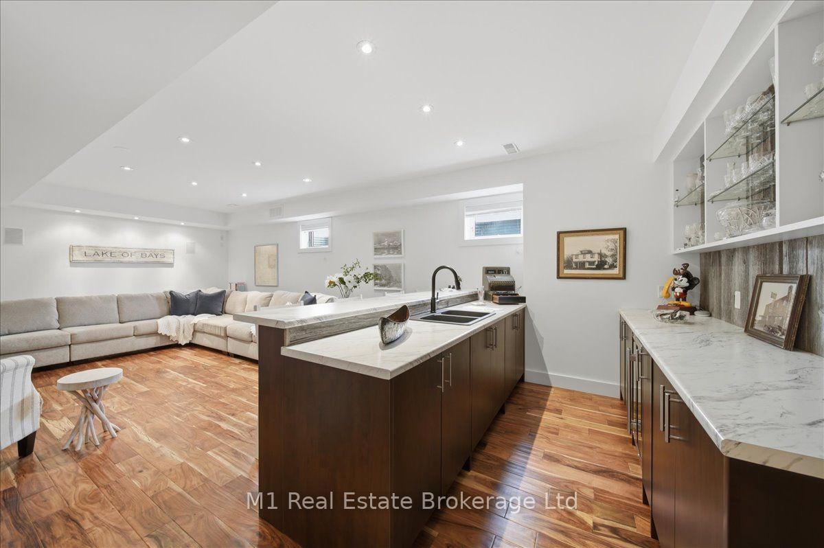 Photo 28 of 11 Breakwater Court, Gravenhurst, Muskoka (S) — HOMEH
