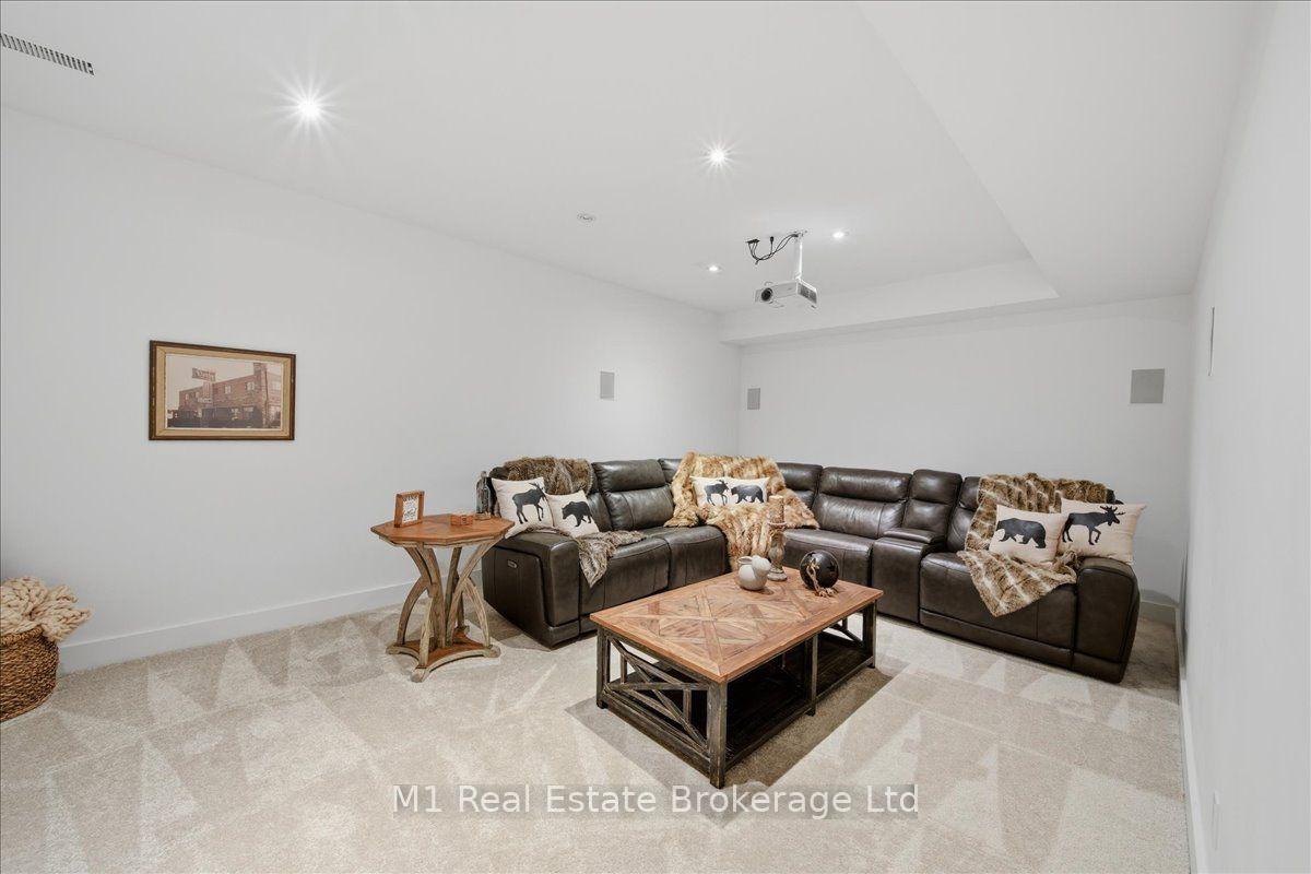 Photo 38 of 11 Breakwater Court, Gravenhurst, Muskoka (S) — HOMEH