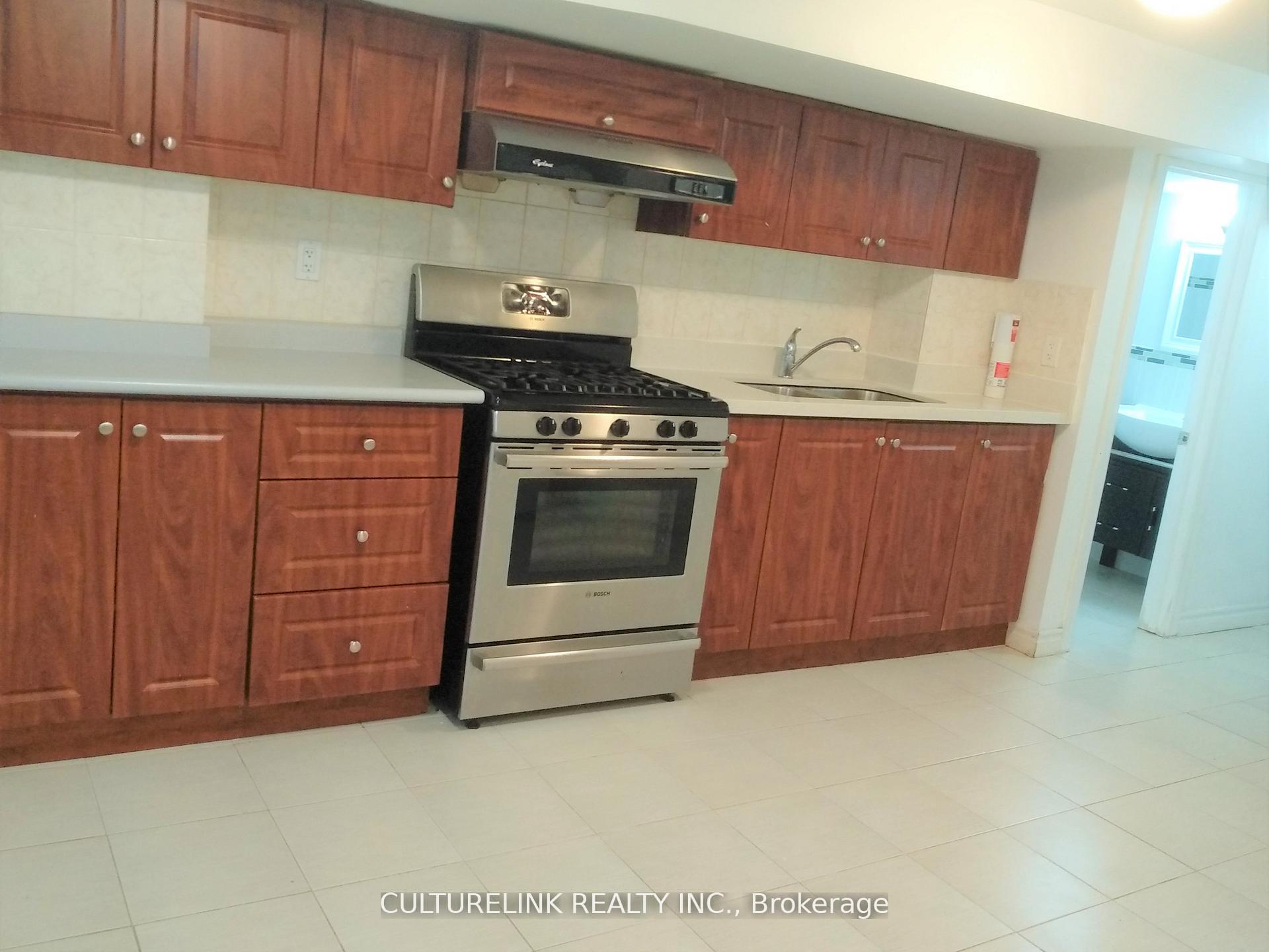 Photo 7 of Unit Bsmt, 30 Rockport Crescent, Richmond Hill, Crosby — HOMEH