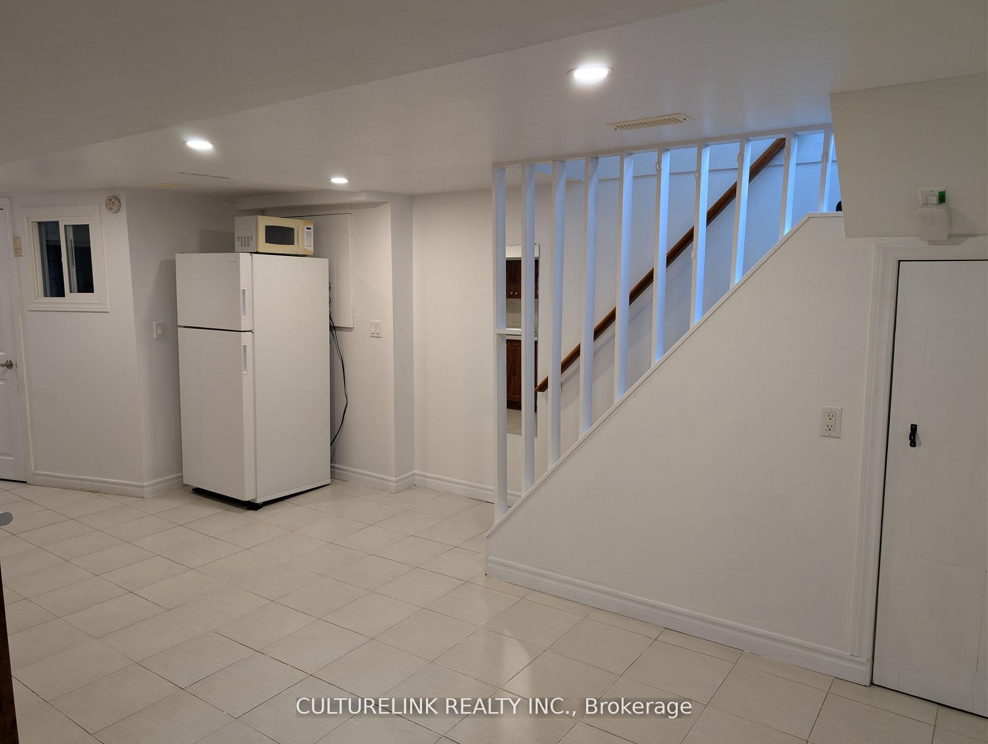 Photo 9 of Unit Bsmt, 30 Rockport Crescent, Richmond Hill, Crosby — HOMEH