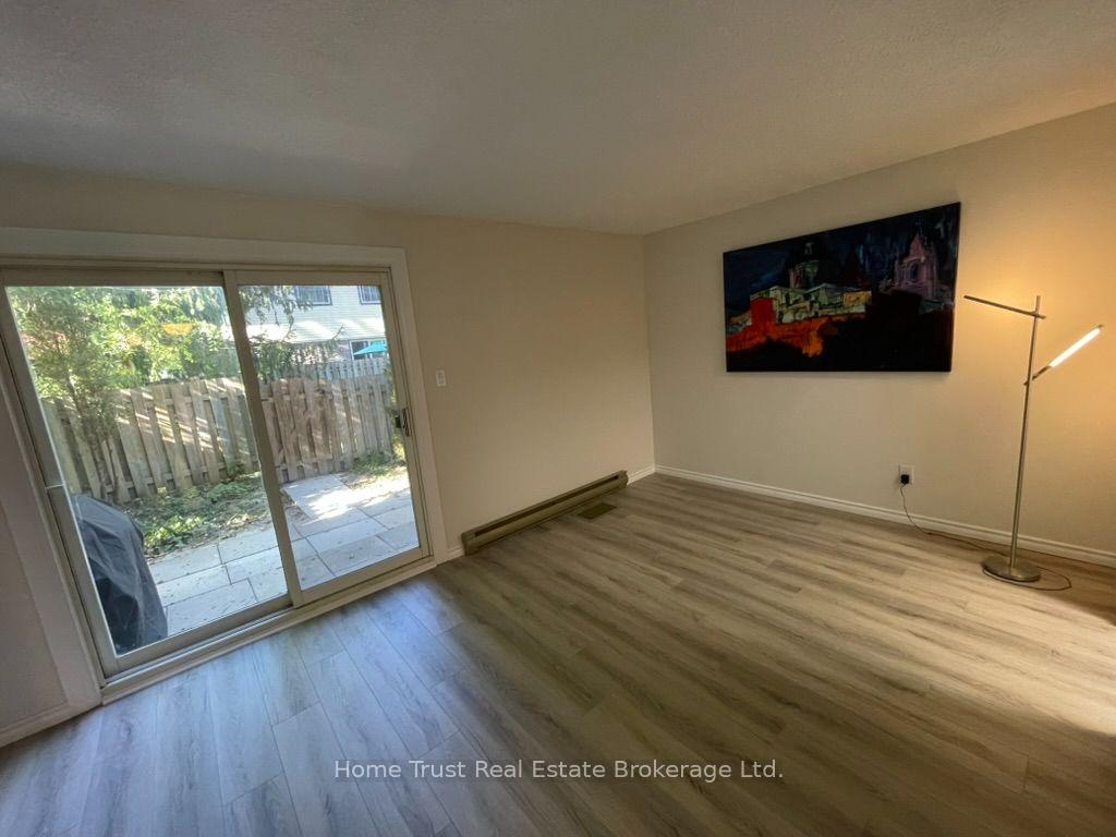 Photo 9 of Unit 18, 2 Worton Avenue, Guelph, Willow West/Sugarbush/West Acres — HOMEH
