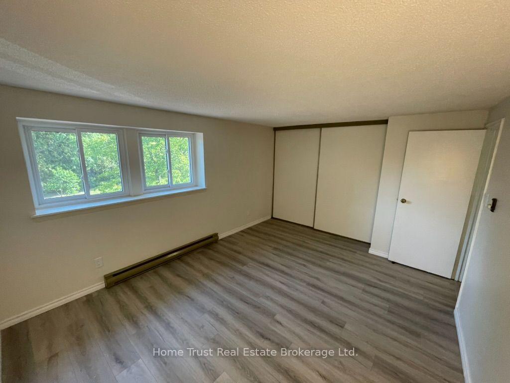 Photo 16 of Unit 18, 2 Worton Avenue, Guelph, Willow West/Sugarbush/West Acres — HOMEH