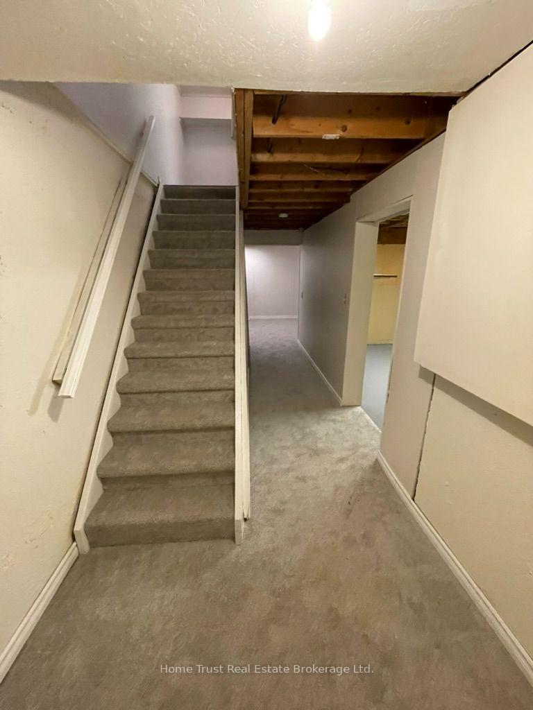 Photo 23 of Unit 18, 2 Worton Avenue, Guelph, Willow West/Sugarbush/West Acres — HOMEH