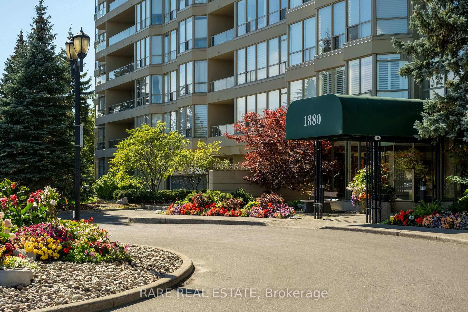 Photo 46 of Unit THP29, 1880 Valley Farm Road, Pickering, Town Centre — HOMEH