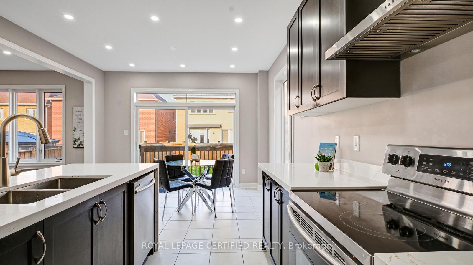 Photo 17 of 33 Robbins Ridge, Brant, Paris — HOMEH