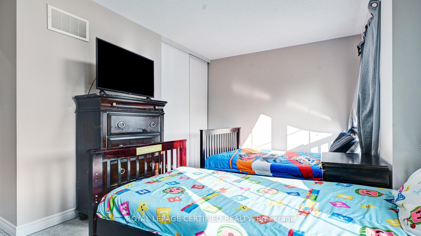 Photo 22 of 33 Robbins Ridge, Brant, Paris — HOMEH