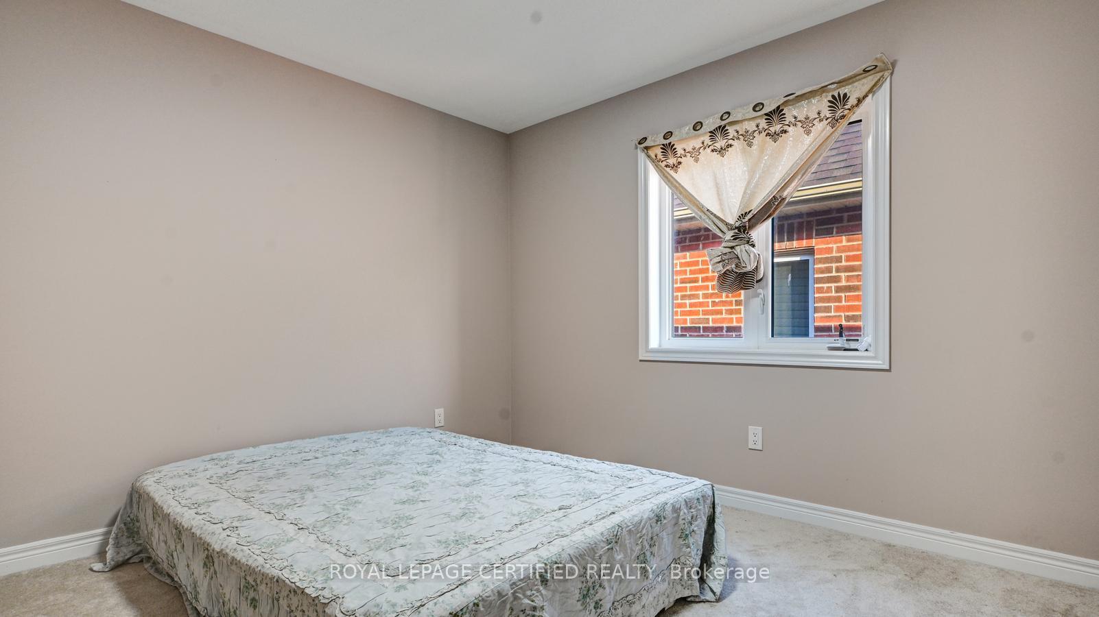 Photo 24 of 33 Robbins Ridge, Brant, Paris — HOMEH