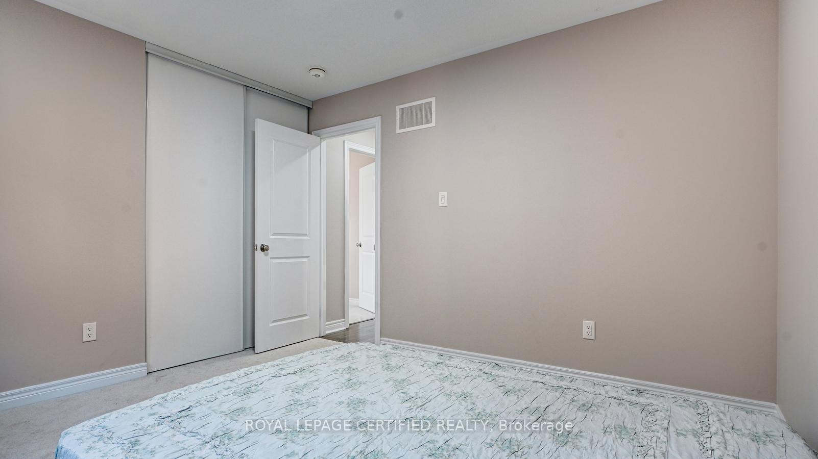 Photo 25 of 33 Robbins Ridge, Brant, Paris — HOMEH
