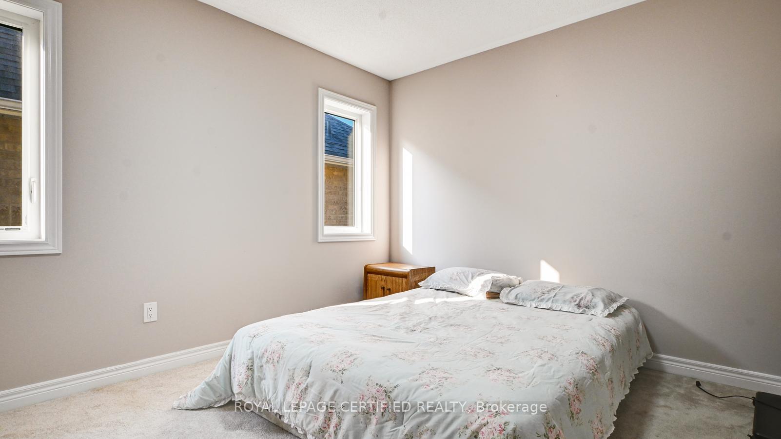 Photo 27 of 33 Robbins Ridge, Brant, Paris — HOMEH