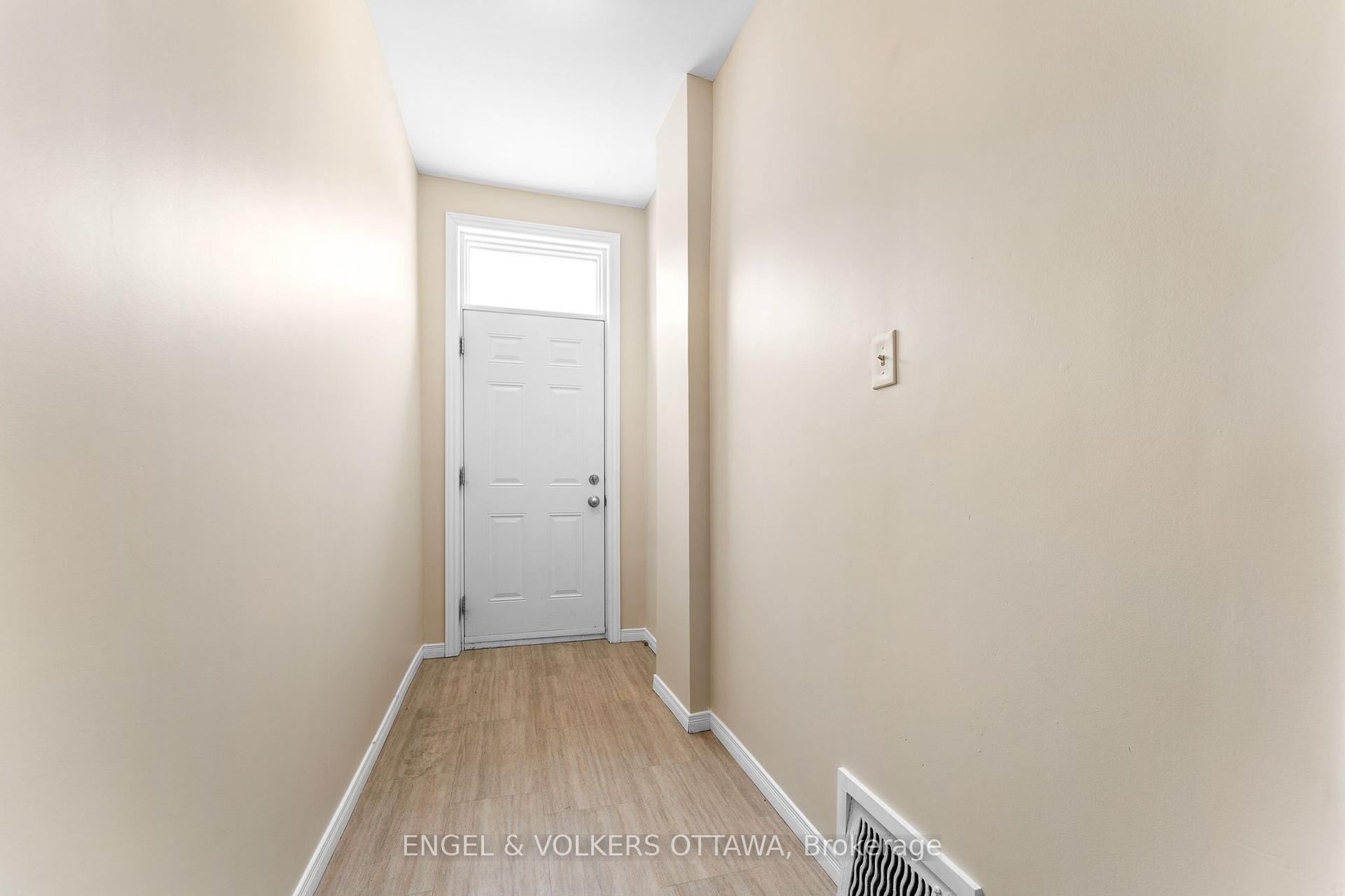 Photo 3 of Unit 1, 502 Gladstone Avenue, Ottawa, Ottawa Centre — HOMEH