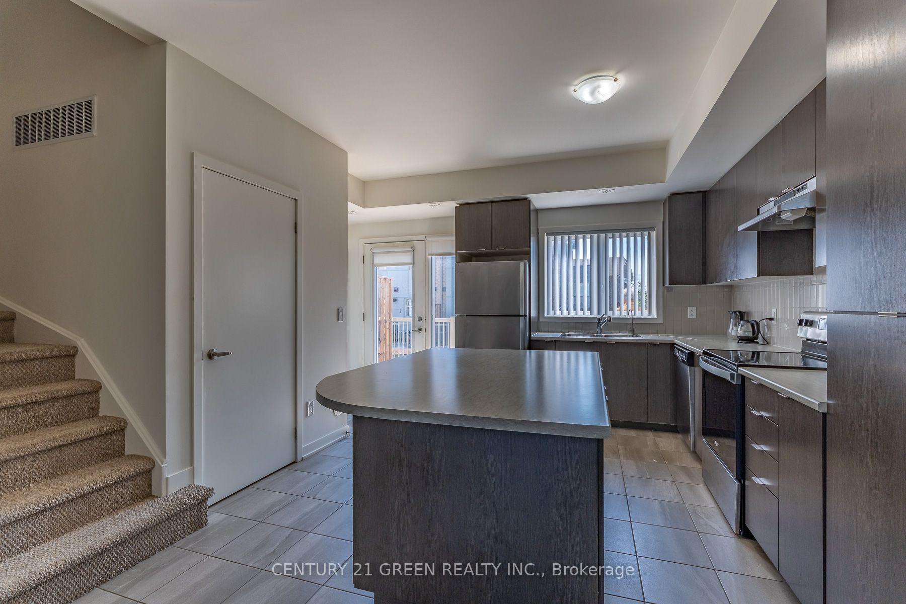 Photo 13 of Unit 406, 1525 Kingston Road, Pickering, Town Centre — HOMEH