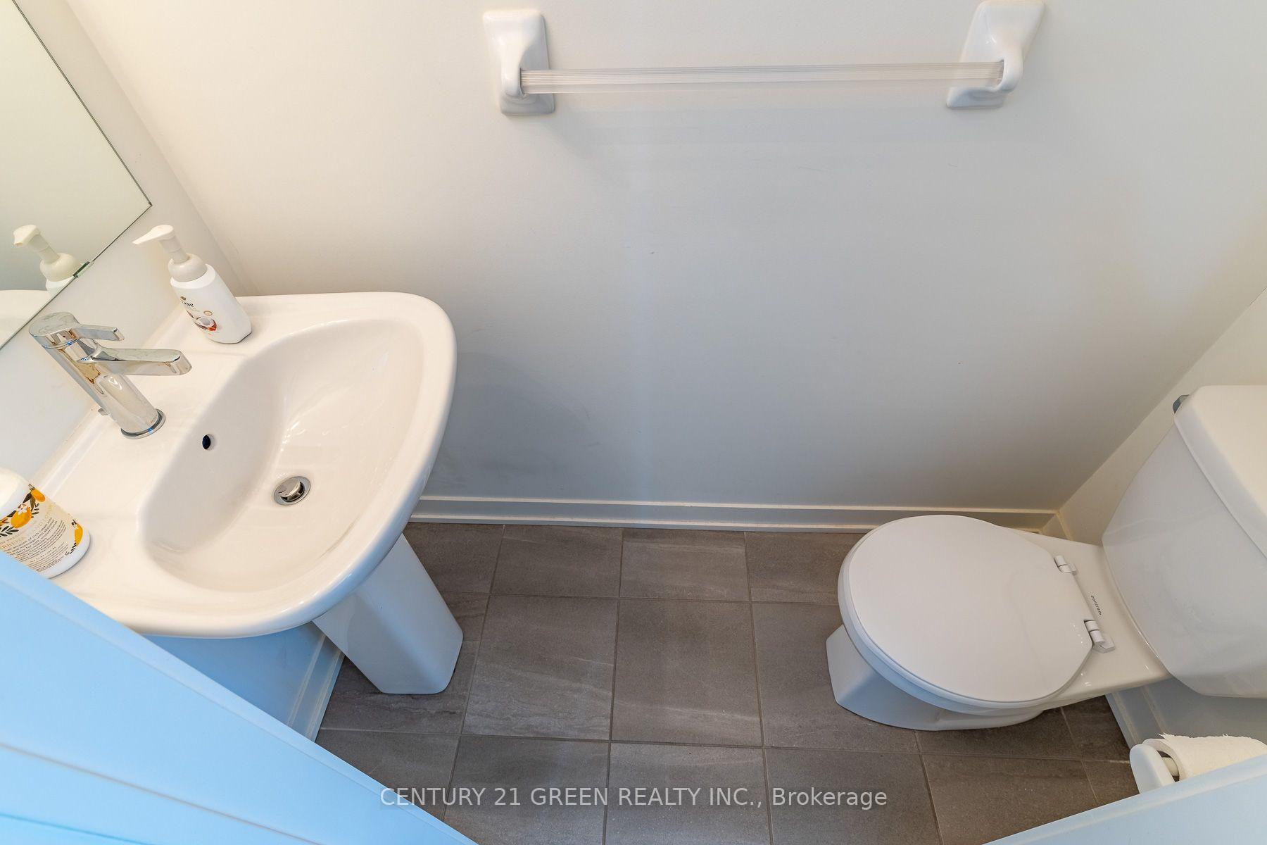 Photo 16 of Unit 406, 1525 Kingston Road, Pickering, Town Centre — HOMEH