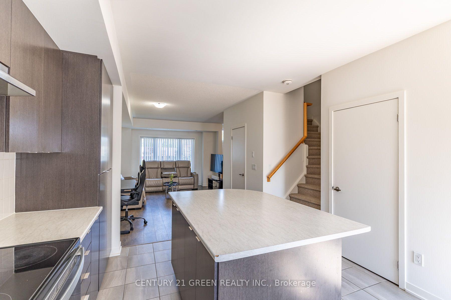 Photo 33 of Unit 406, 1525 Kingston Road, Pickering, Town Centre — HOMEH