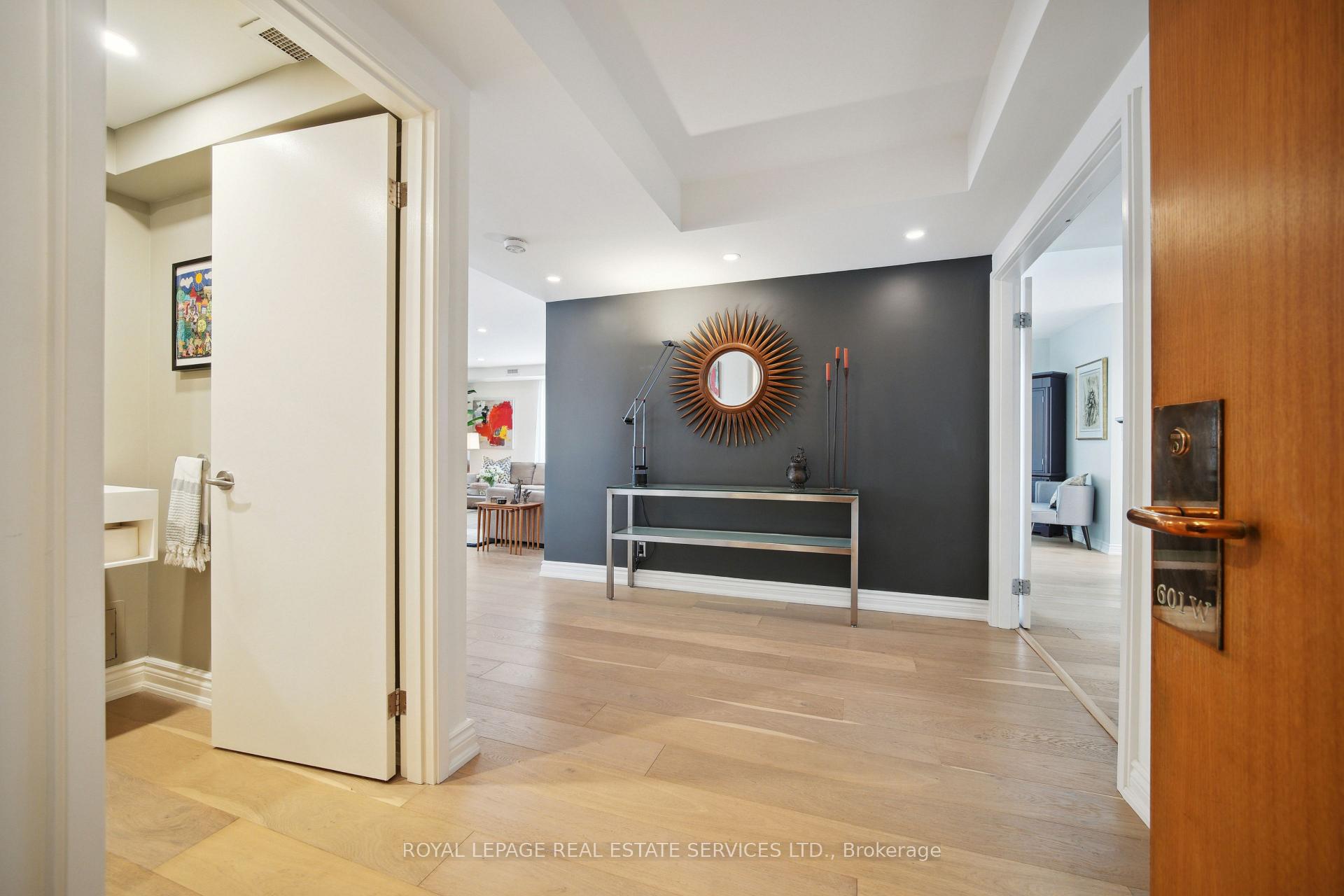 Photo 6 of Unit 601, 480 Queens Quay W, Toronto, Waterfront Communities — HOMEH