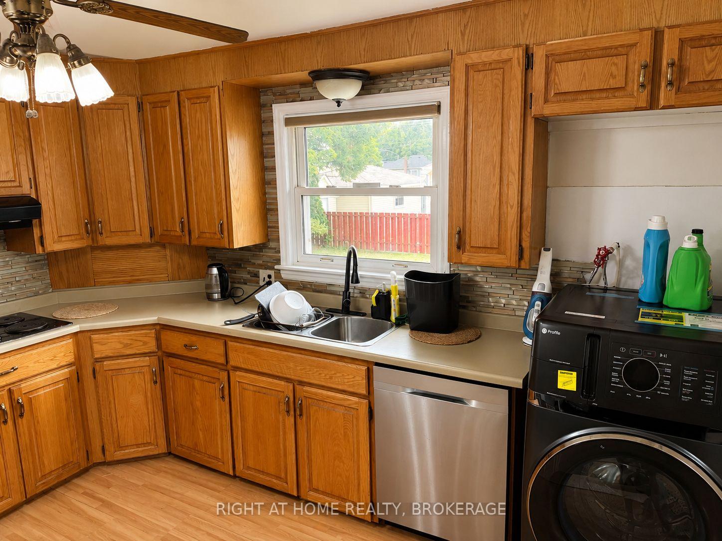 Photo 20 of 19 White Street, St. Catharines, Vine/Linwell — HOMEH