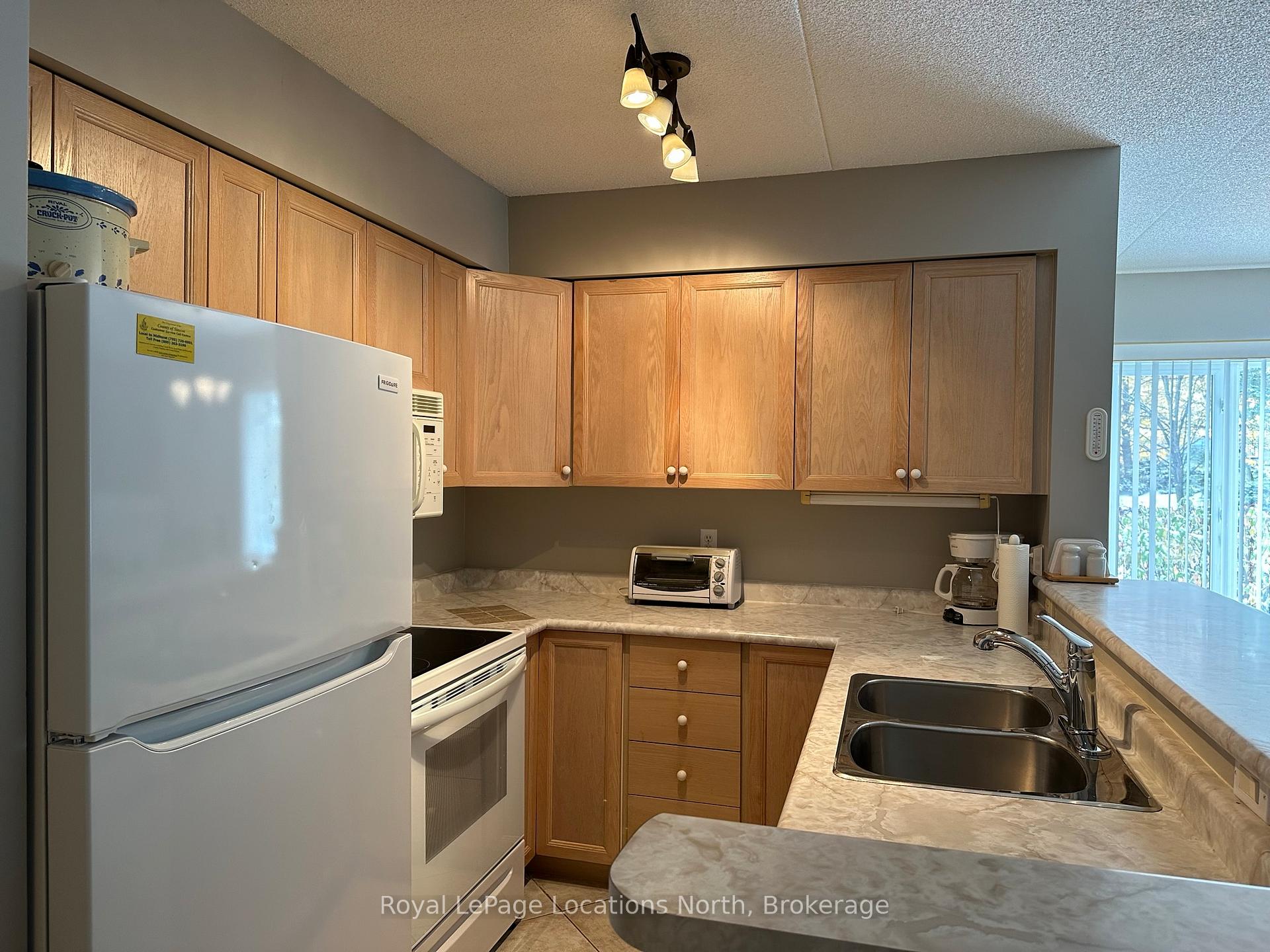 Photo 7 of 289 Mariners Way, Collingwood — HOMEH