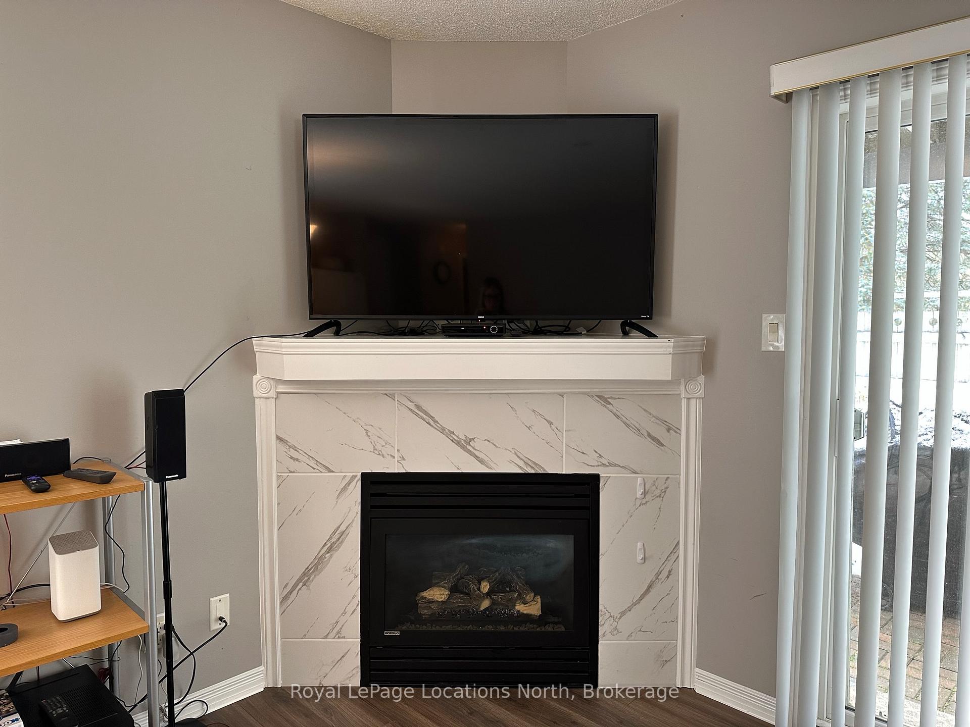 Photo 8 of 289 Mariners Way, Collingwood — HOMEH