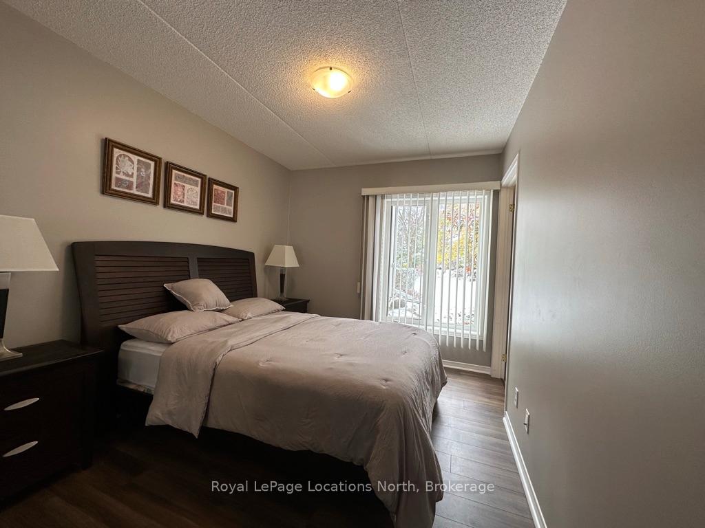 Photo 13 of 289 Mariners Way, Collingwood — HOMEH