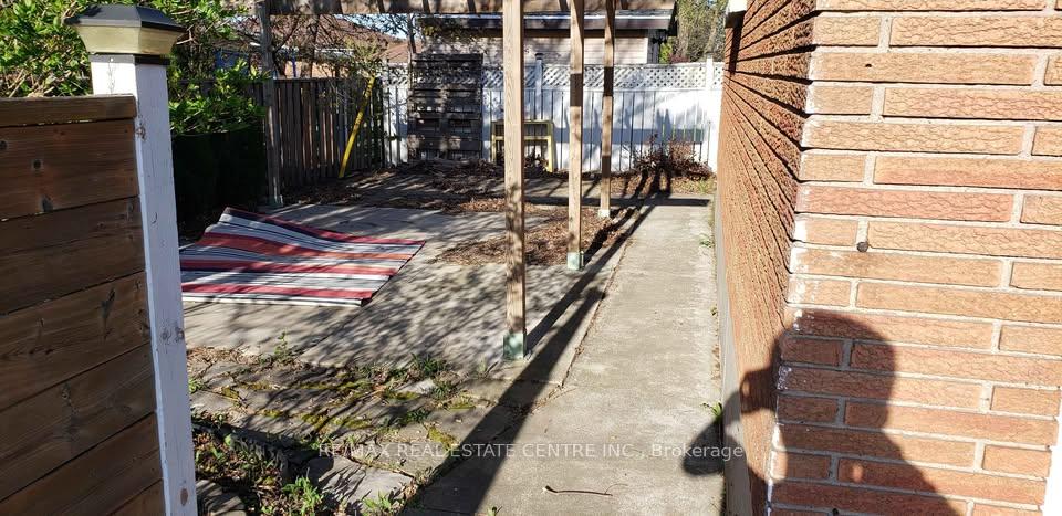 Photo 13 of 2 Stewart Avenue, Thorold, Thorold Downtown — HOMEH