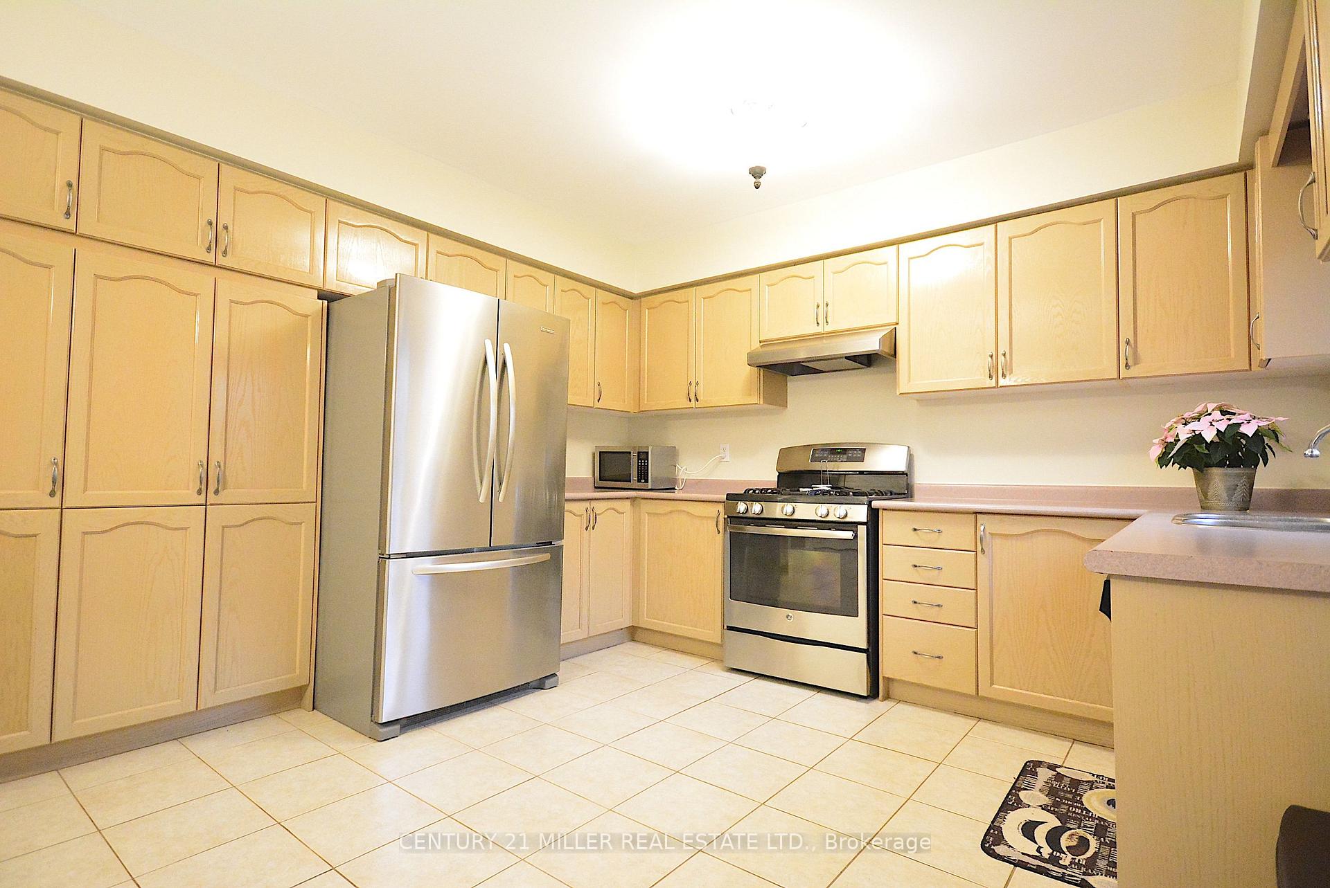 Photo 7 of 2131 Stillmeadow Road, Oakville, Westmount — HOMEH