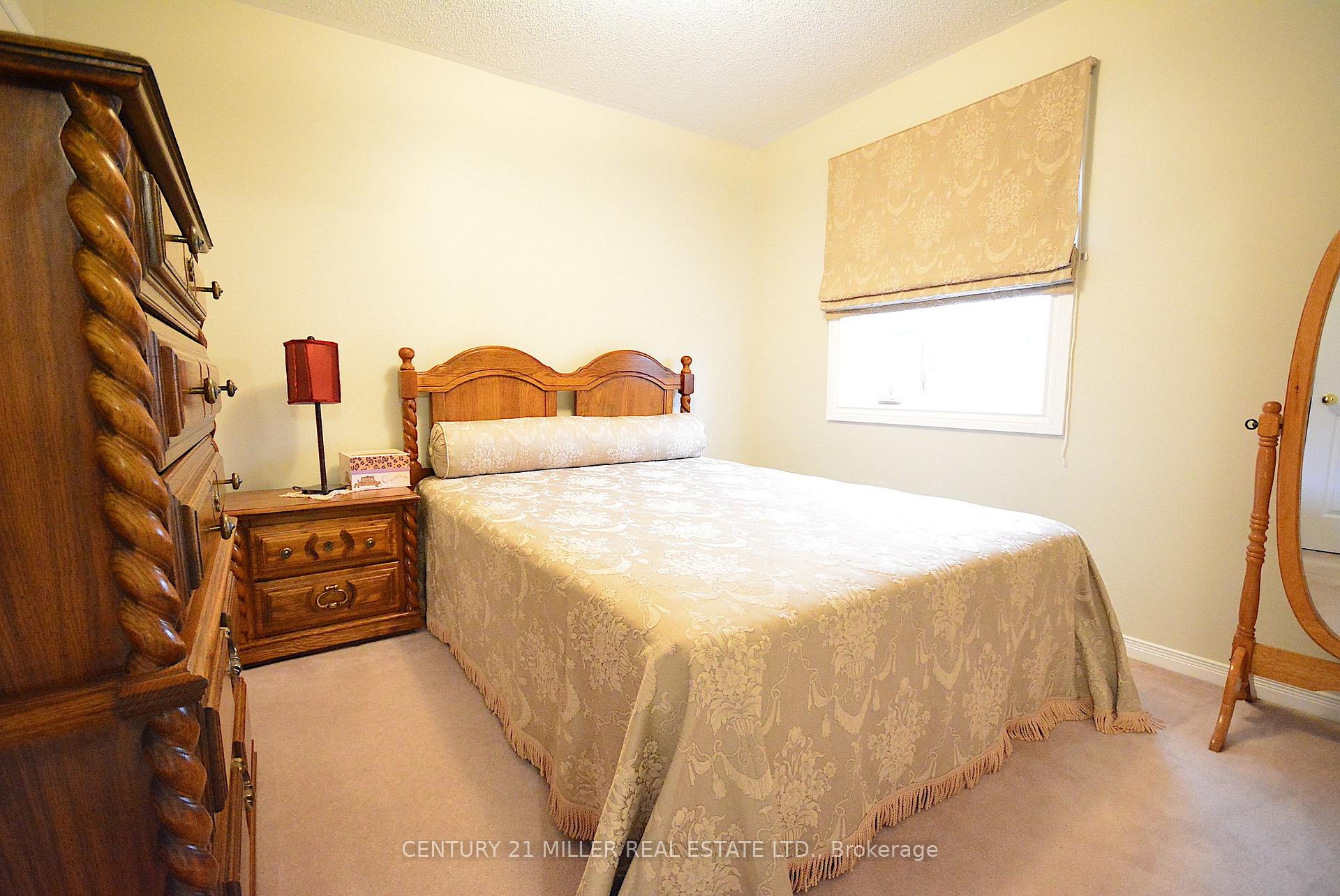 Photo 13 of 2131 Stillmeadow Road, Oakville, Westmount — HOMEH