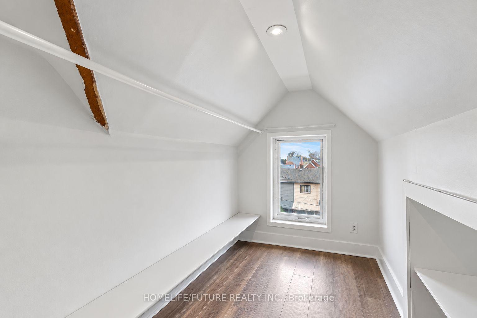 Photo 22 of 181 West Avenue, Hamilton, Landsdale — HOMEH