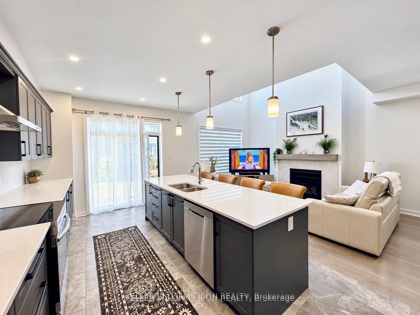 Photo 6 of 742 Brian Good Avenue, Ottawa, Riverside South/Gloucester Glen — HOMEH