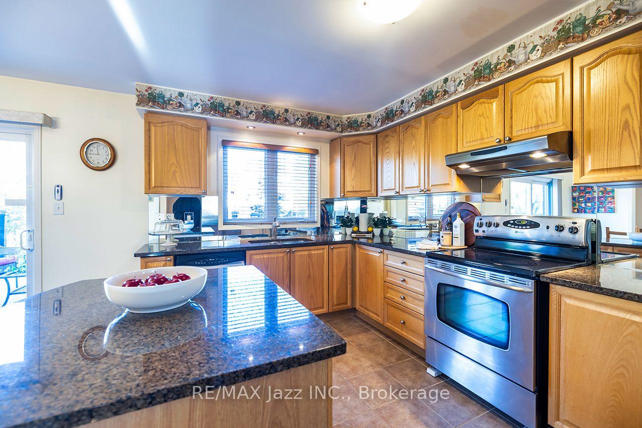 Photo 10 of 1546 Rorison Street, Oshawa, Taunton — HOMEH
