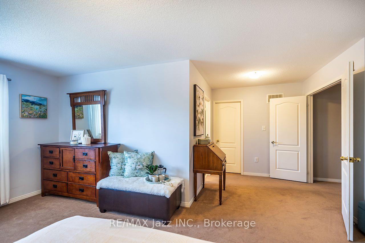 Photo 20 of 1546 Rorison Street, Oshawa, Taunton — HOMEH