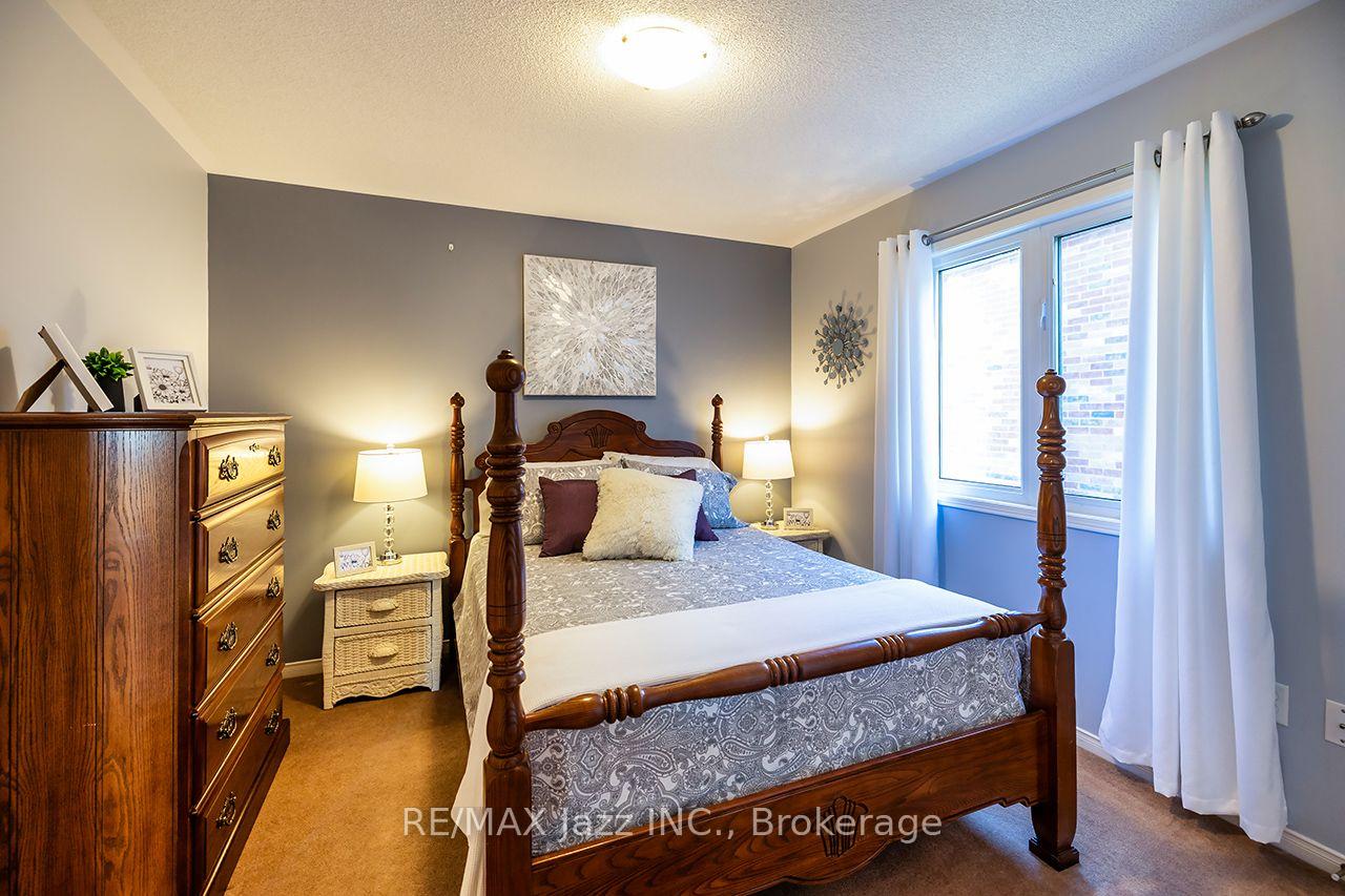 Photo 28 of 1546 Rorison Street, Oshawa, Taunton — HOMEH