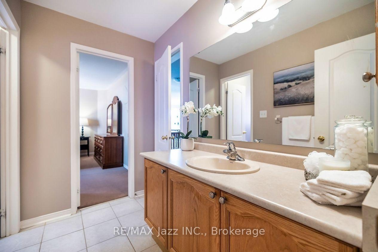 Photo 31 of 1546 Rorison Street, Oshawa, Taunton — HOMEH