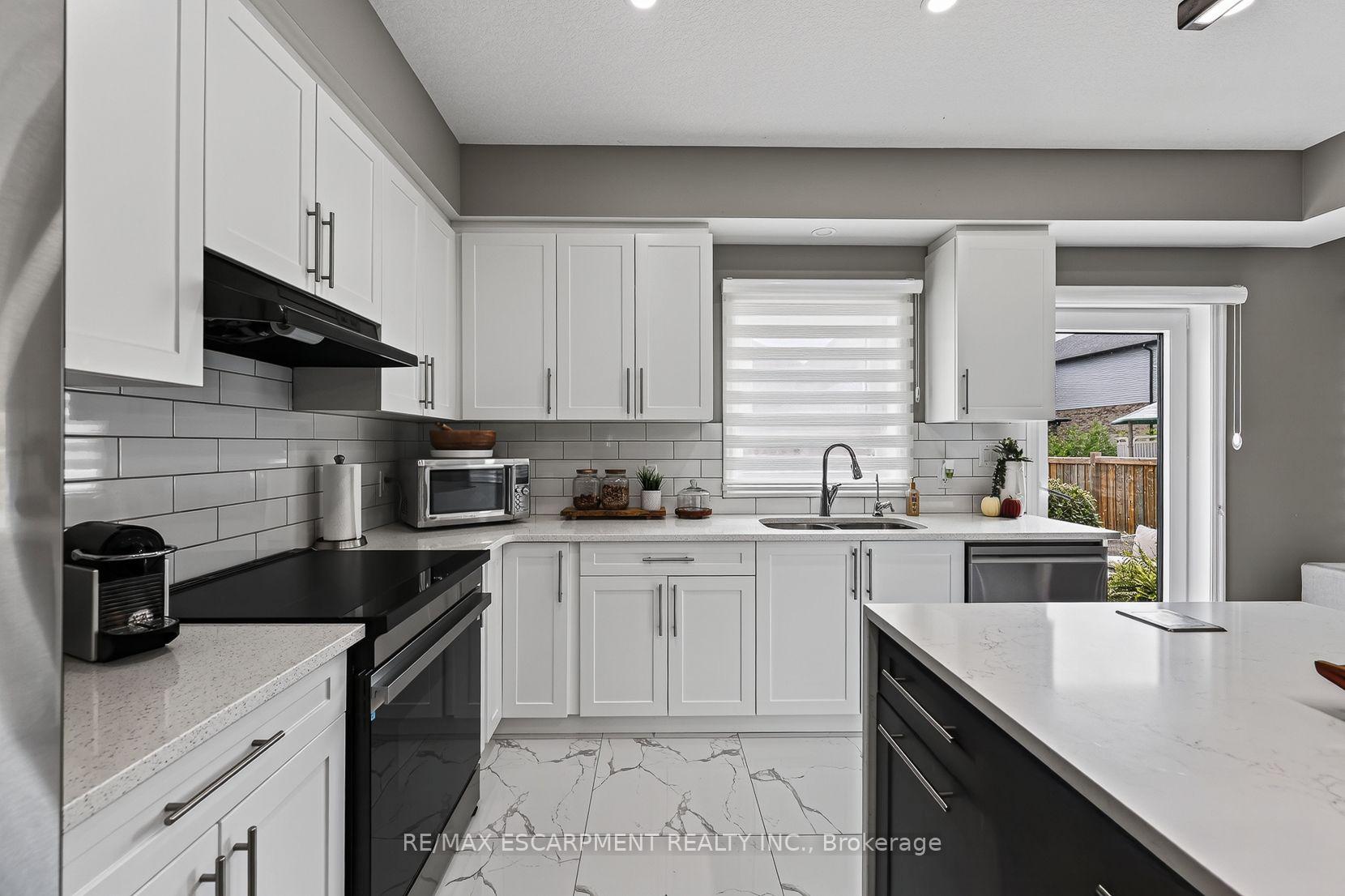 Photo 10 of 9 Gibbons Road, Brant, Paris — HOMEH