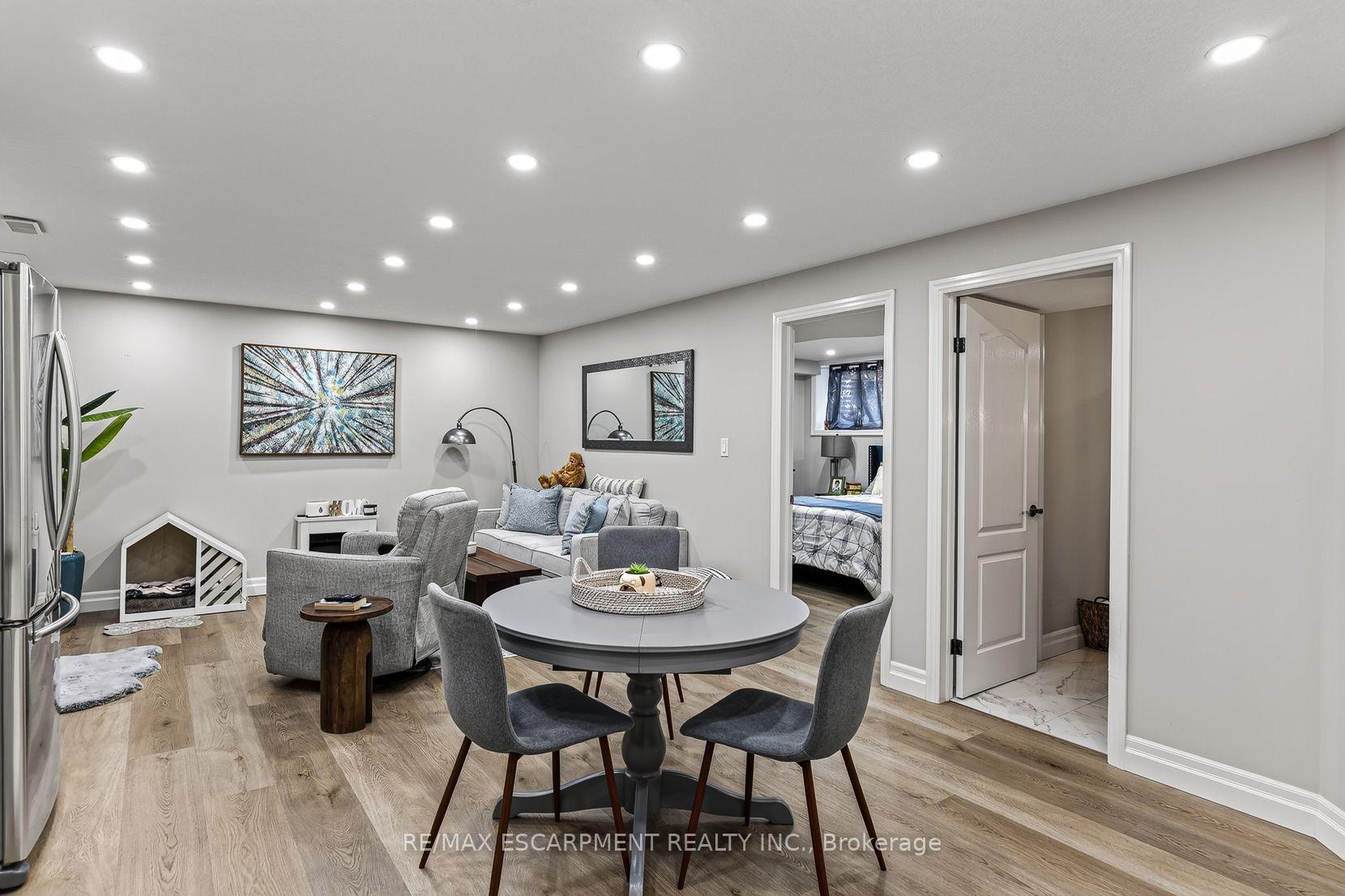 Photo 34 of 9 Gibbons Road, Brant, Paris — HOMEH
