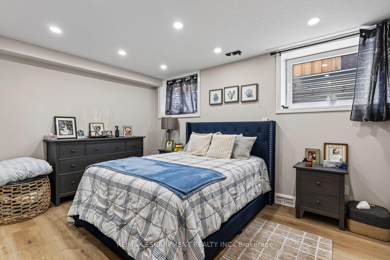 Photo 37 of 9 Gibbons Road, Brant, Paris — HOMEH
