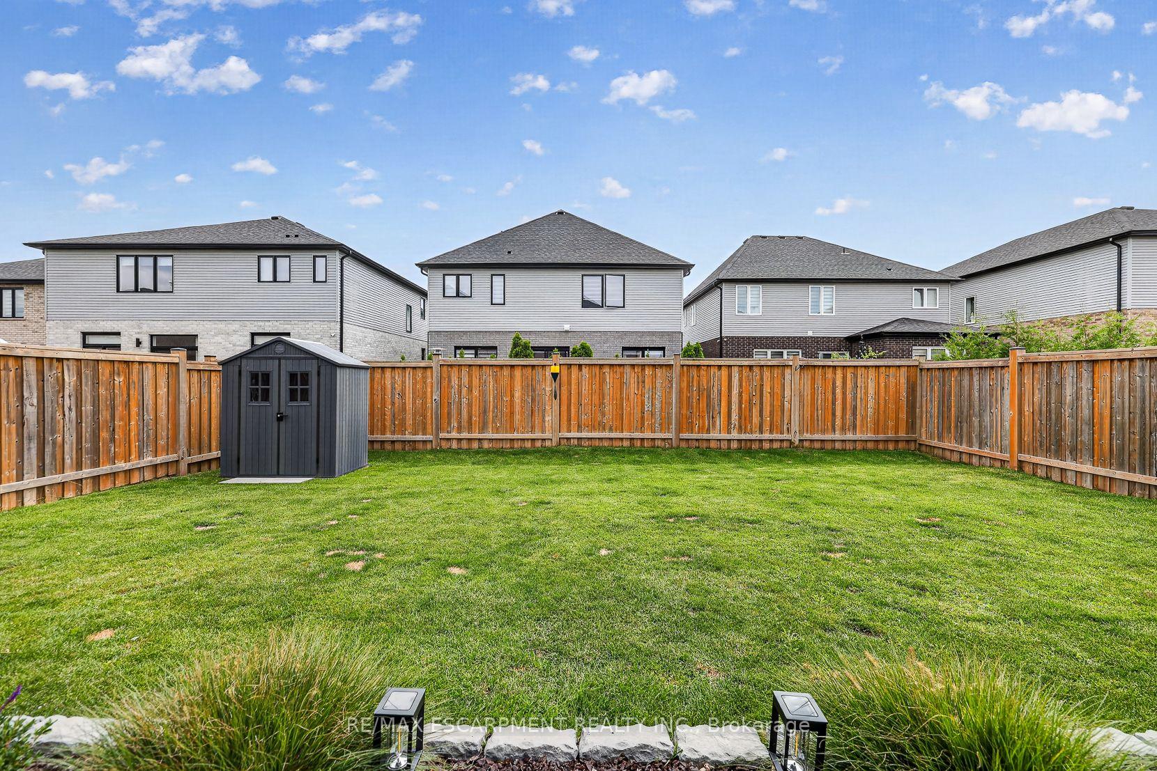 Photo 48 of 9 Gibbons Road, Brant, Paris — HOMEH