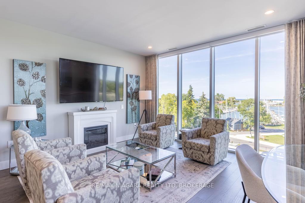 Photo 6 of Unit 302, 57 Lakeport Road, St. Catharines, Port Dalhousie — HOMEH