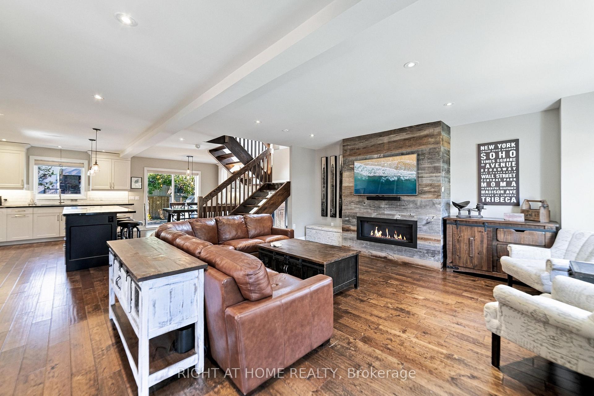 Photo 6 of 58 Uplands Avenue, Hamilton, Westdale — HOMEH