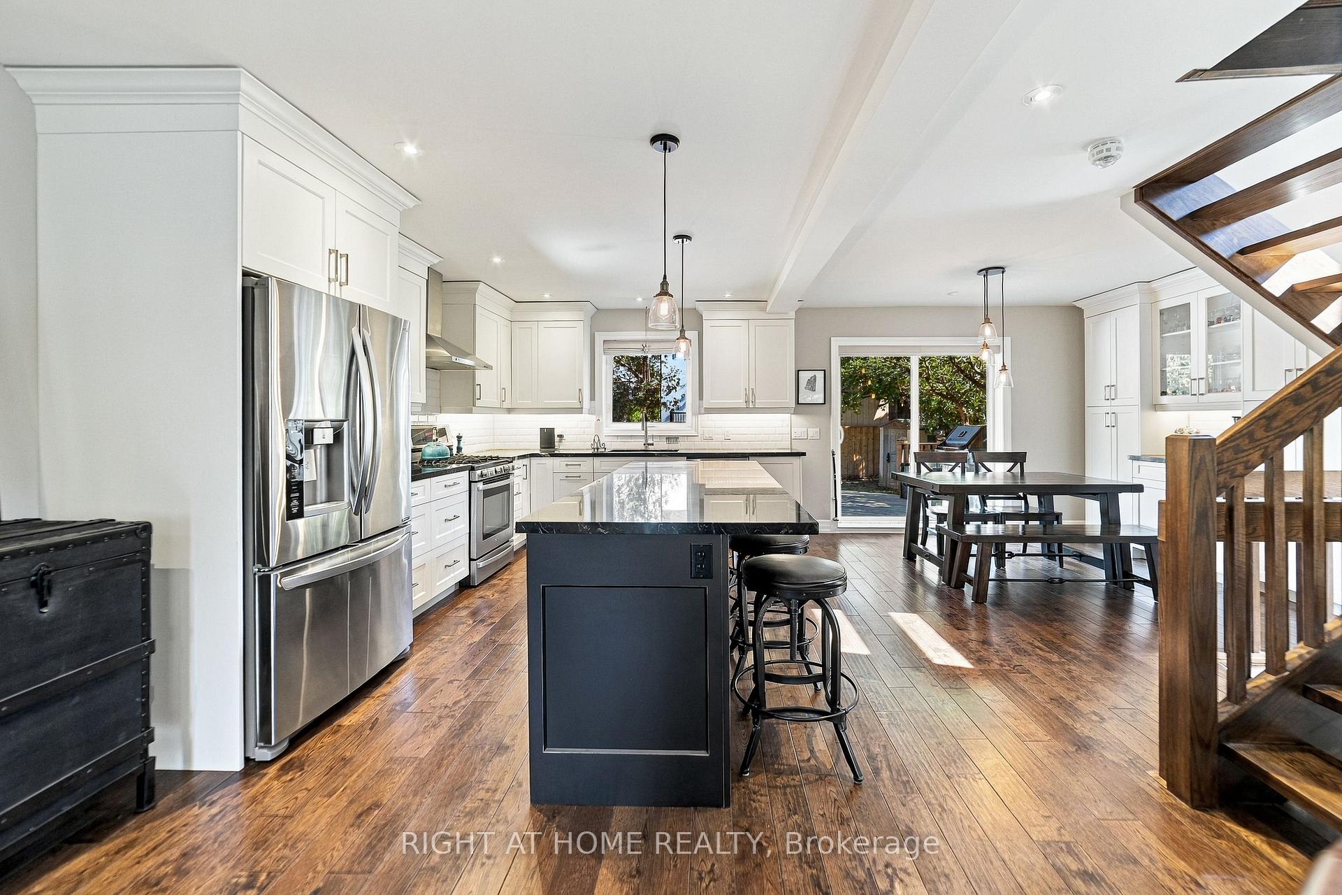 Photo 8 of 58 Uplands Avenue, Hamilton, Westdale — HOMEH