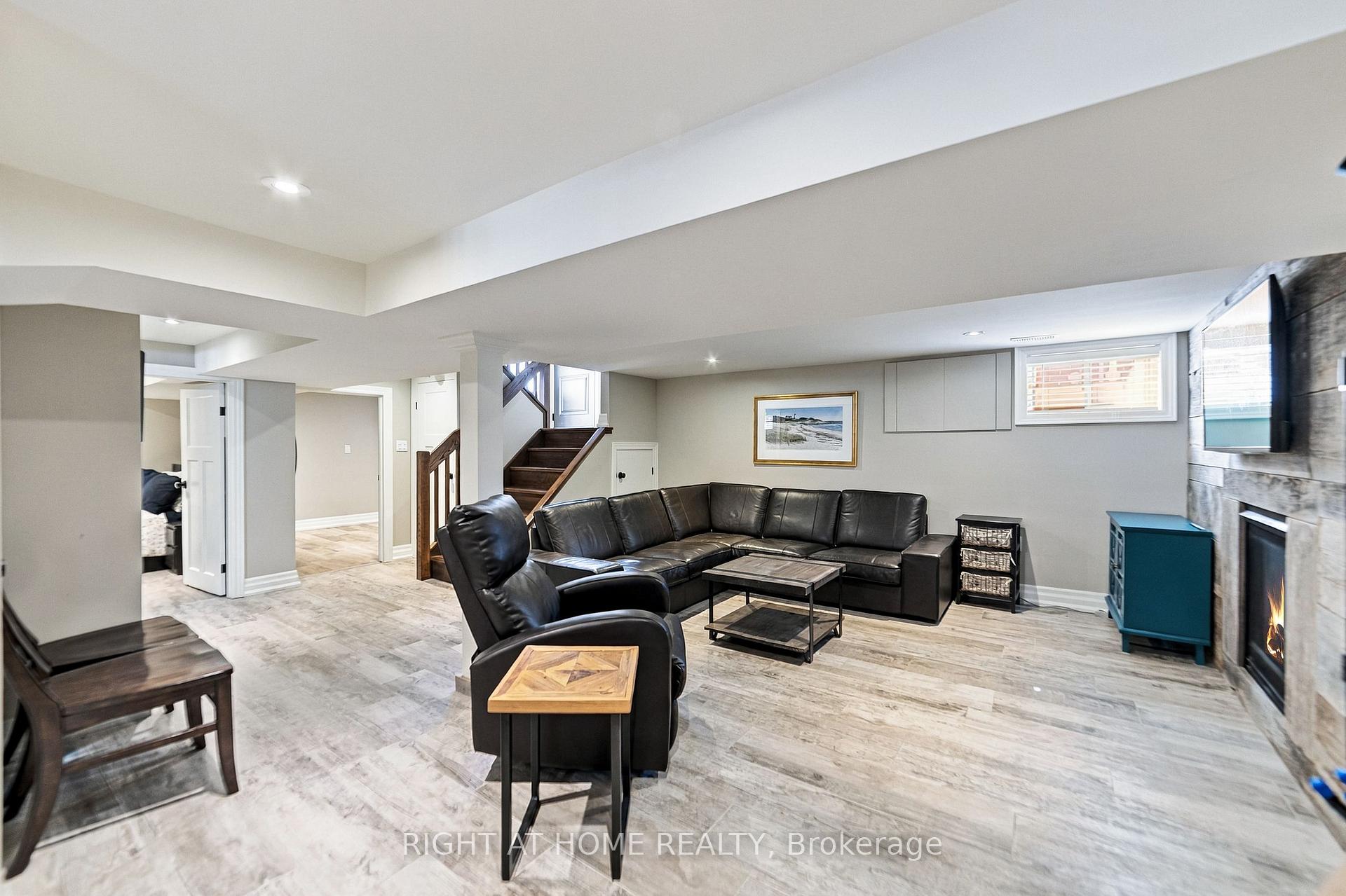 Photo 22 of 58 Uplands Avenue, Hamilton, Westdale — HOMEH